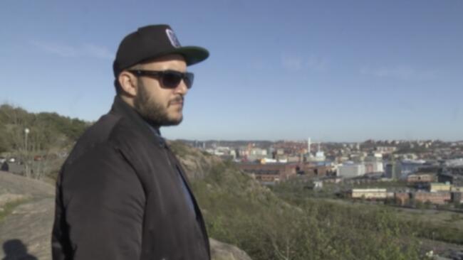De flyr för sin konst – Del 2