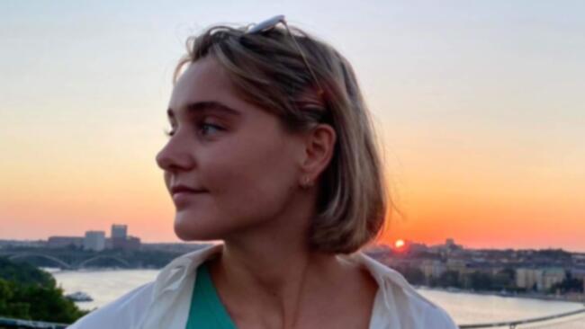 Slumpen räddade Clara vid terrordådet
